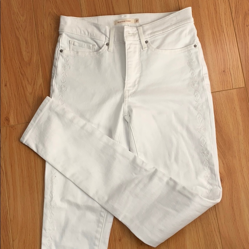 White Levi’s Jeans Shaping Skinny 310, embroidery